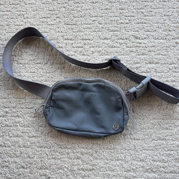 lululemon athletica Handbags - Lululemon OG Gray Belt Bag/Fanny Pack